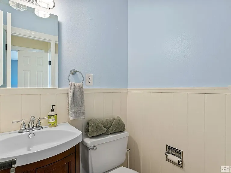 1040 Munley Dr — Photo 3