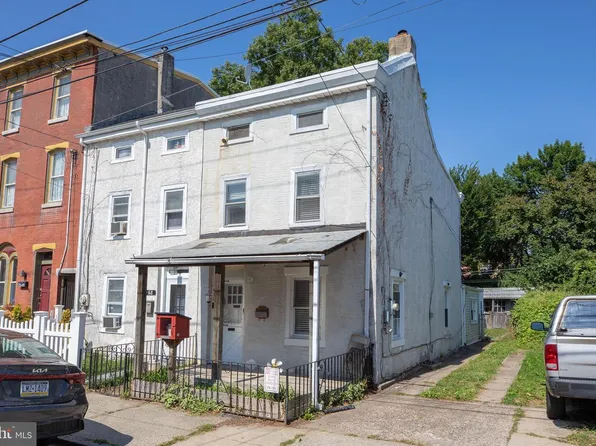 470 Conarroe St, Philadelphia, PA 19128