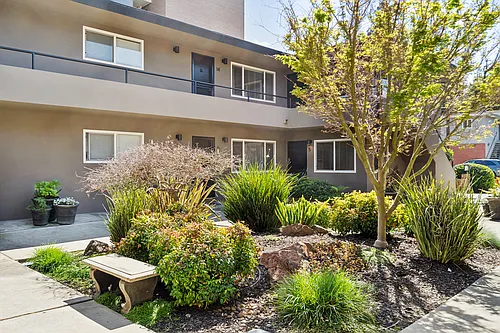 801 Walnut Street Photo 1
