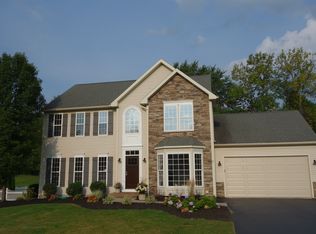 1 Chadwick Mnr, Fairport, NY 14450