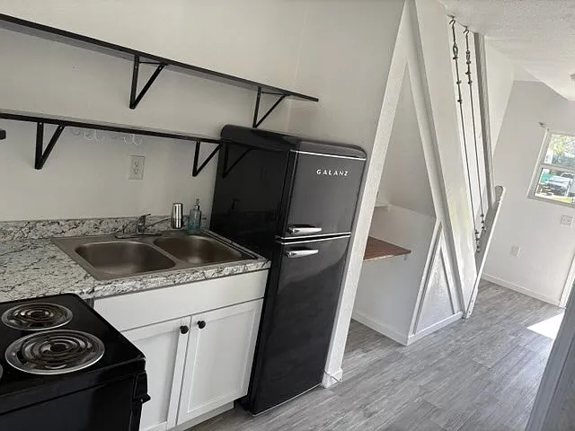 125 Thompson Rd #1 — Photo 11