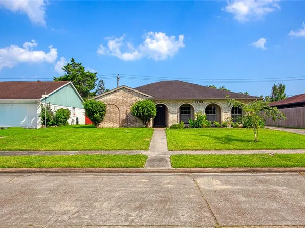 10706 Sagedowne Lane, Houston, TX 77089