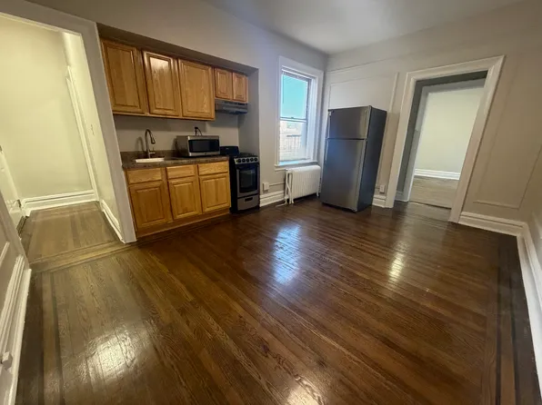 18 Kensington Avenue image 1 of 9