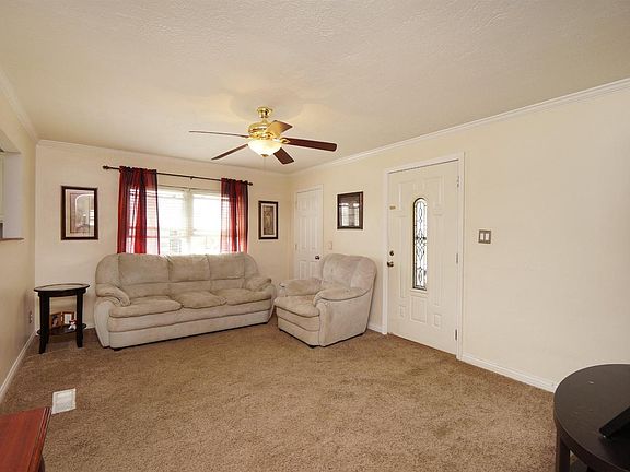 5th image of 4501 Leslie Ave