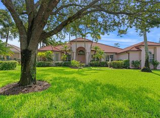 868 Forest Glen Ln, Wellington, FL 33414