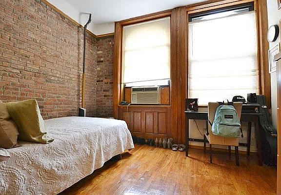 3rd image of 341 W 71st St APT 11
