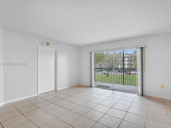 3rd image of 550 SW 137th Ave APT 208L