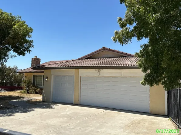722 N 5th St, Avenal, CA 93204