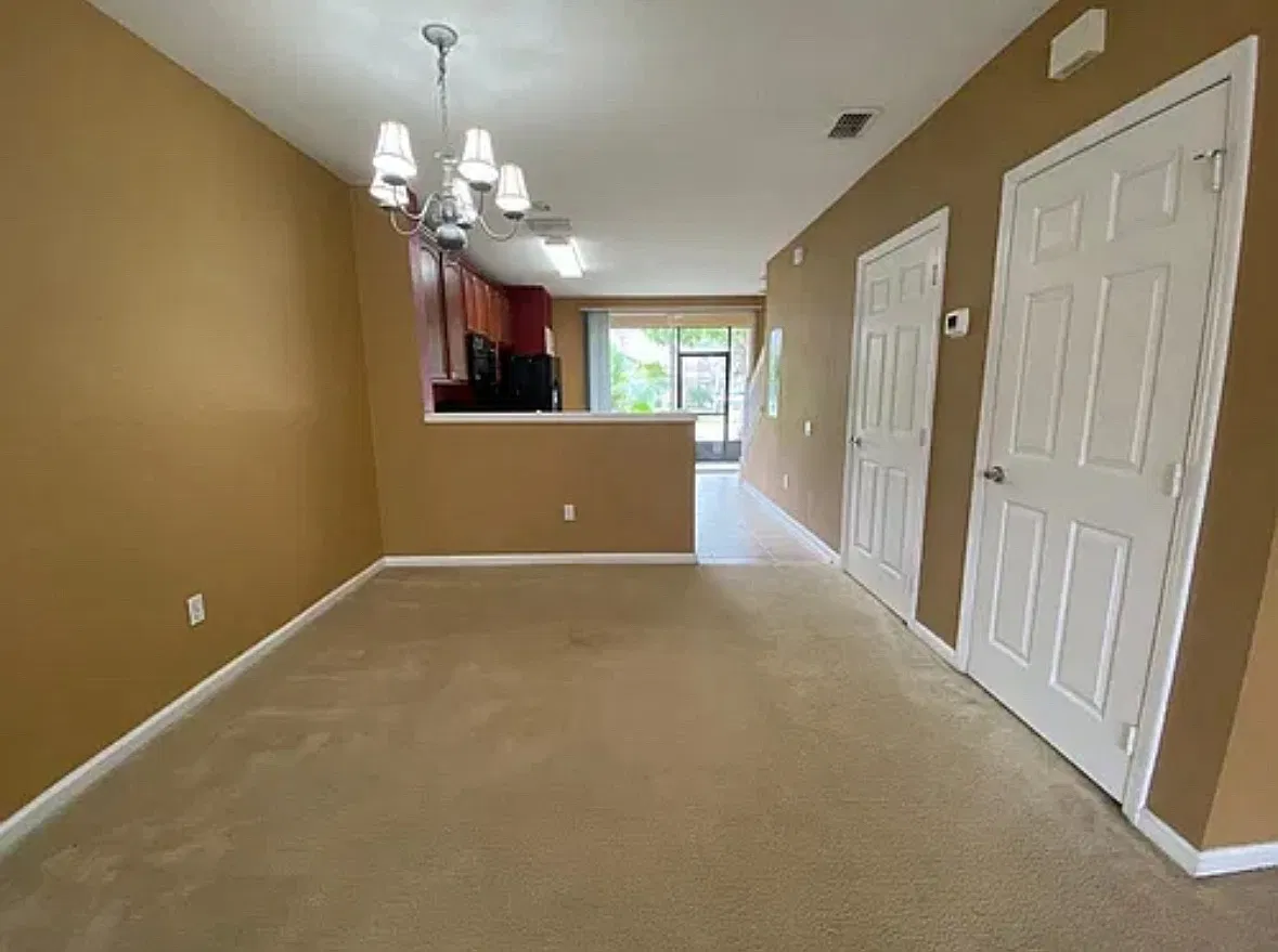 2 bed, 2.5 bath, 1216 sqft, $1,799 — Photo 3