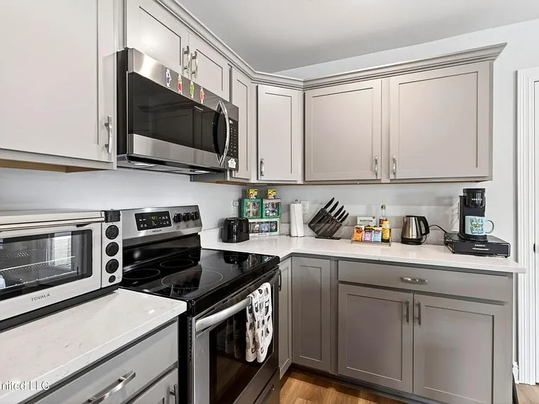 18102 Evergreen Dr — Photo 8