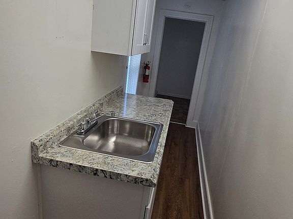 4th image of 102 N Repauno Ave APT 7