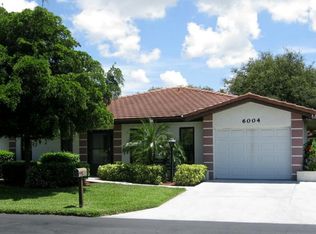 6004 Vivienda Dr, Bradenton, FL 34207