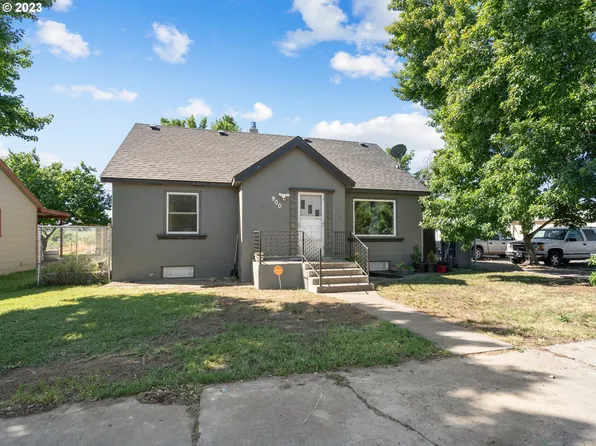 900 8th St, Umatilla, OR 97882