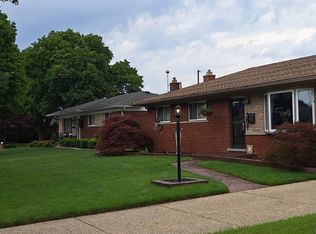29624 Flanders Ave, Warren, MI