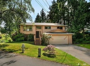 18422 57th Ave NE, Kenmore, WA 98028