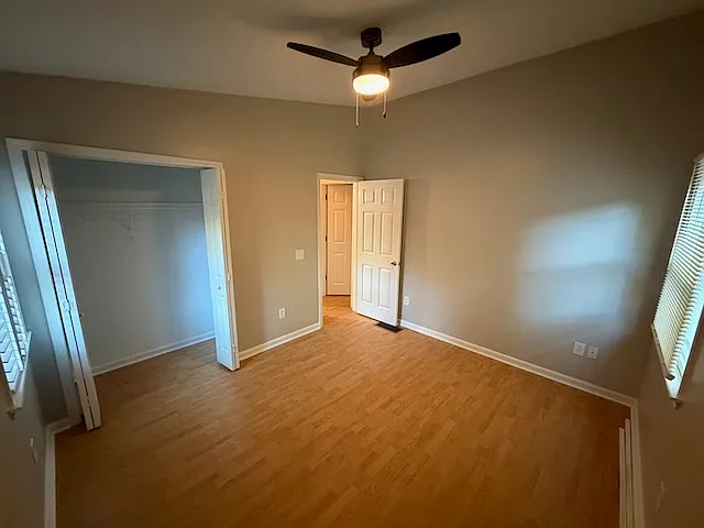 688 Inglewood Dr SE — Photo 22