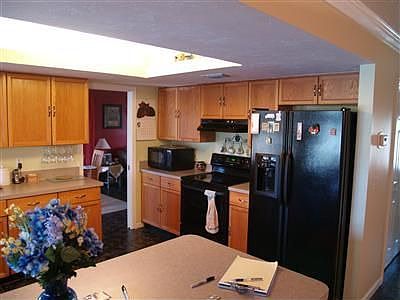 New appliances, city water with an additional water softener - new washer and 