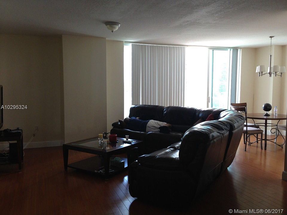 2nd image of 1250 S Miami Ave #1802