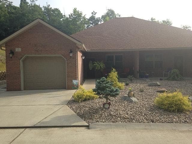 1st image of 25 Hamlet Close