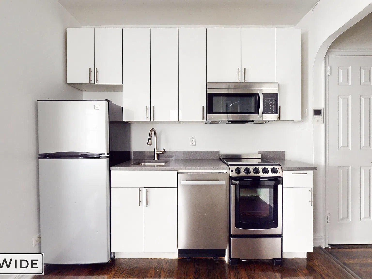 690 Fort Washington Avenue — Photo 3
