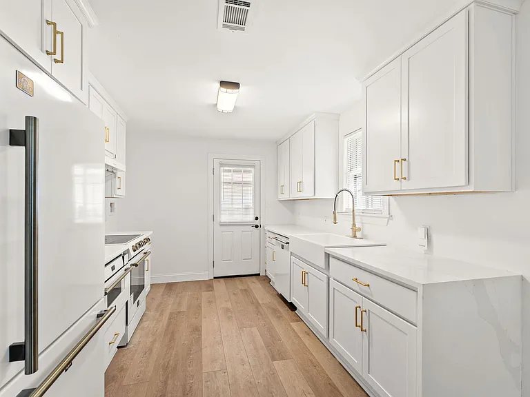 1002 1st Ave S — Photo 11