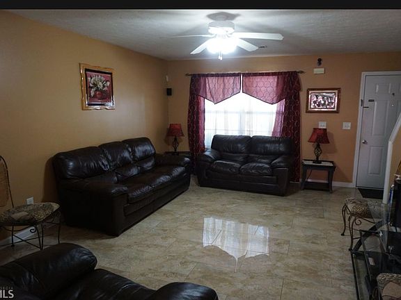 2nd image of 304 Clearsprings Dr