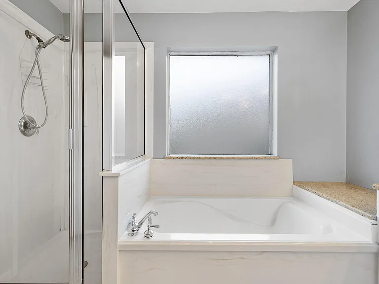 139 Horn Ct — Photo 2