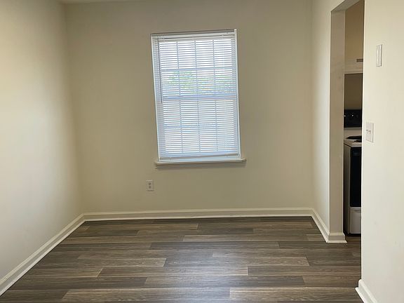 2nd image of 243 Fulkerson Dr #C