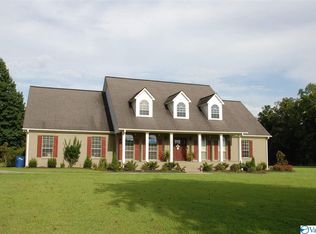 242 Massingill Dr, Rainsville, AL 35986
