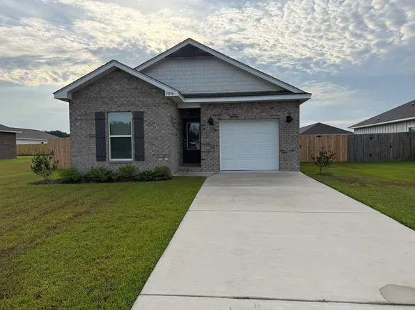 19130 Treehill Ln, Summerdale, AL 36580