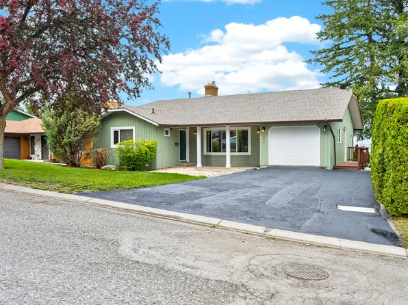 680 Fleming Dr, Kamloops, BC V1S 1B3