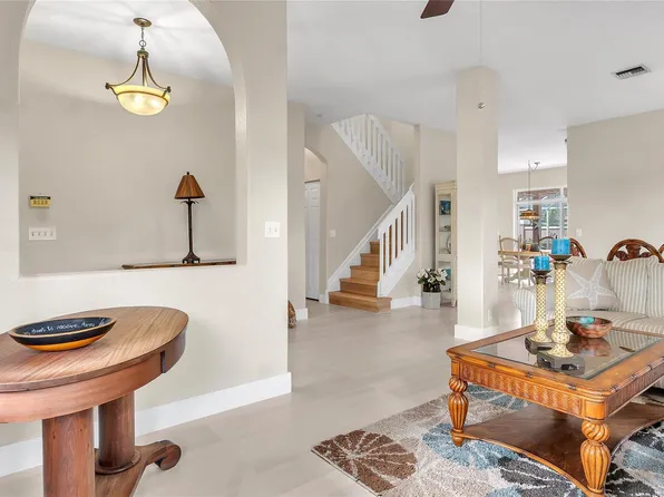 16801 SW 6th Street, Pembroke Pines, FL 33027