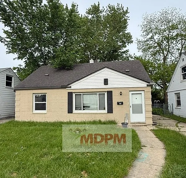 22763 Almond Ave — Photo 1