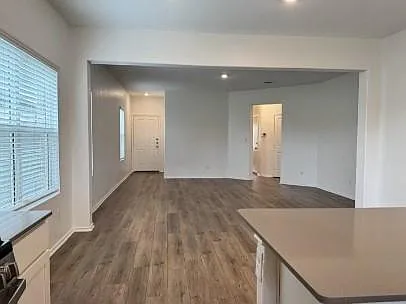 316 Wolf Springs Rd — Photo 5