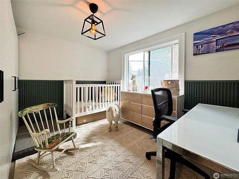 2220 Monroe Ave — Photo 16