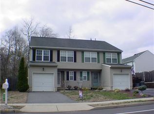 26 Old Forge Rd, Helmetta, NJ 08828