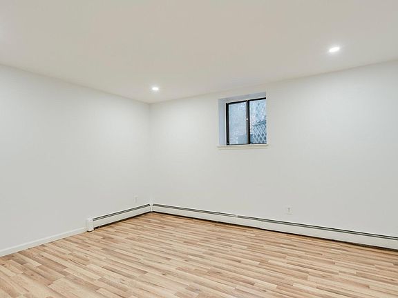 3rd image of 1 Temple Ln