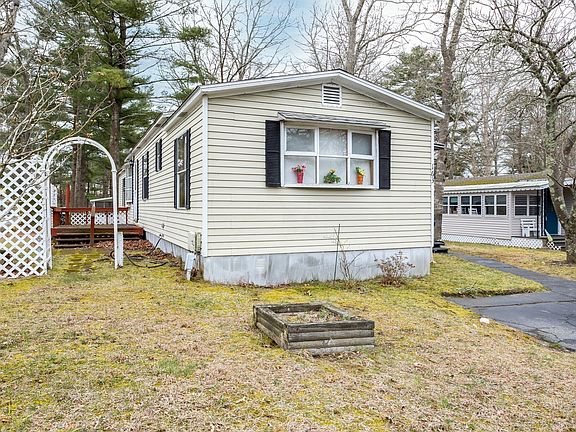 2nd image of 163 View St