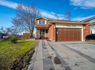 2 Kinzie Ln, Barrie, ON L4M 6A3