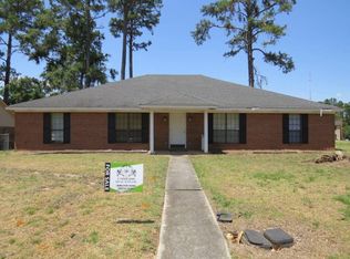 1907 Buck Ln, Albany, GA 31707