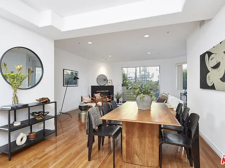 3460 S Centinela Ave — Photo 4
