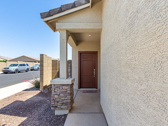 5th image of 21398 W Holly St