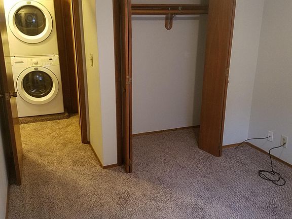 4th image of 1314 Iowa St #A