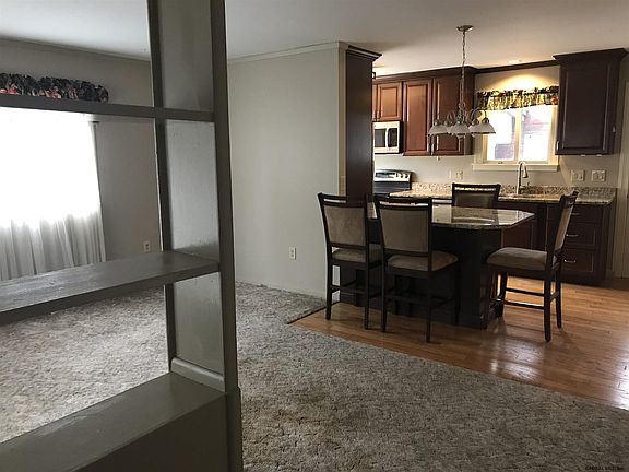 4th image of 11 Saradale Ave
