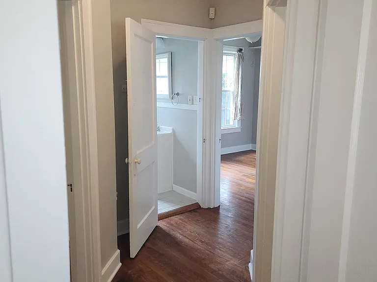 753 N McLean Blvd — Photo 13