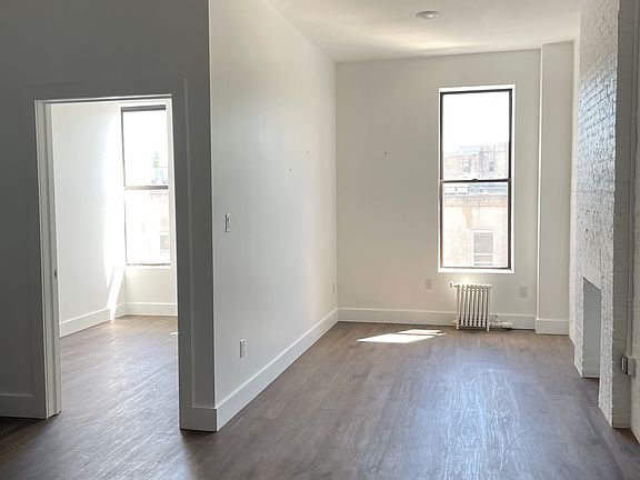 4th image of 197 Franklin St #3A