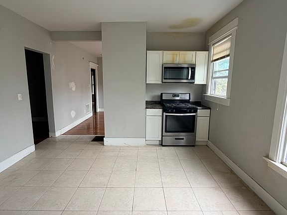5th image of 20 Howard Ave #2-L