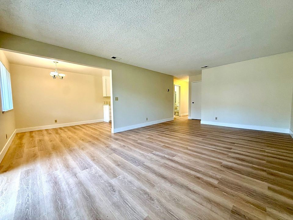 1st image of 499 S Kiely Blvd #4