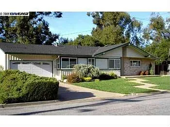 2428 Lancaster Ct photo 1