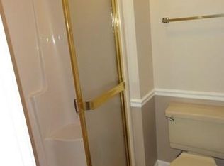 140 Cove Rd, Newport News, VA 23608